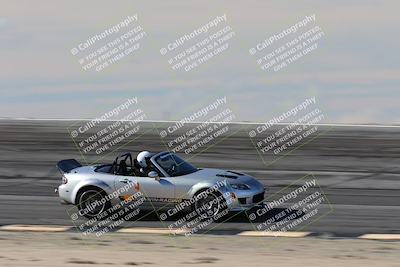 media/Jan-04-2026-SCCA SD (Sun) [[defc442887]]/2-Intermediate 1 Group/Session 2 Bowl Speed Pans/